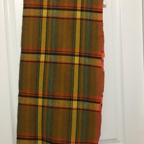 Vintage scarf or could be used as table runner - Picture 2 of 5